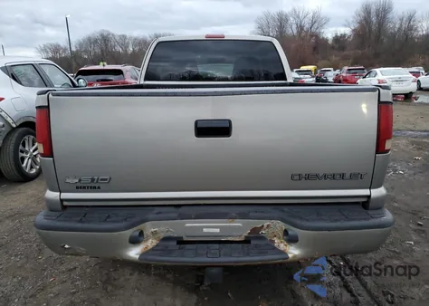 2002 Chevrolet S Truck S10 z USA, uszkodzony, nr VIN 1GCDT19W028185547